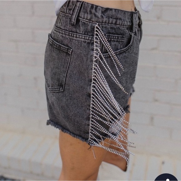 SAVANNA JANE Rhinestone Tassel Black Gray Distressed Jean Shorts Large L - Picture 3 of 12